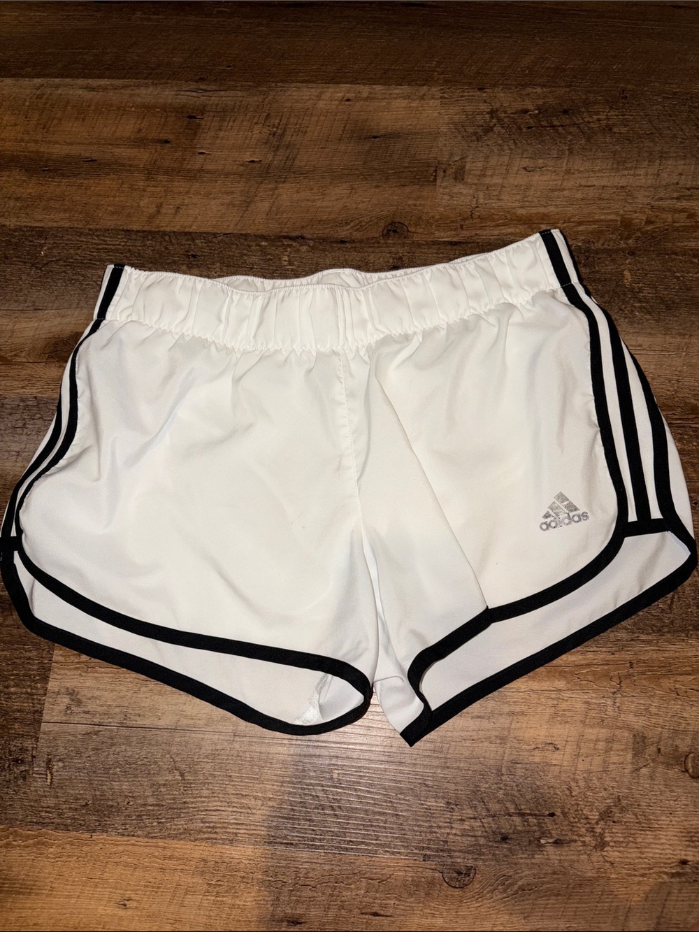 Adidas shorts 3” - White - Medium